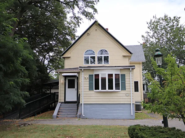 14 Dodge St, Malden, MA 02148