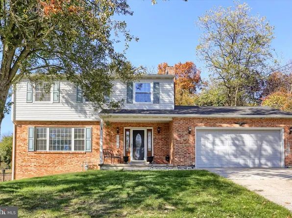6130 Driftwood Dr, Harrisburg, PA 17111