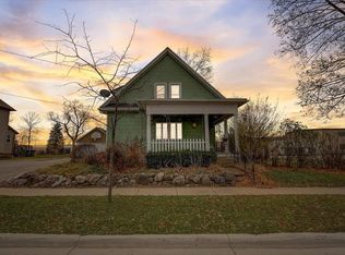 658 E Lake St, Lake Mills, WI 53551