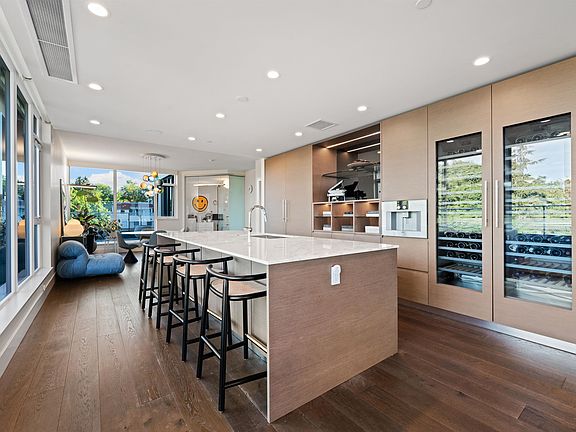5th image of 3639 W 16th Ave #403