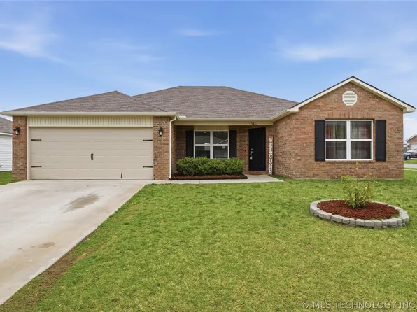 23464 S Donna Ln, Claremore, OK 74019