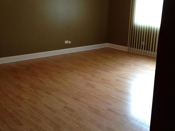 5th image of 650 Perrie Dr APT 304