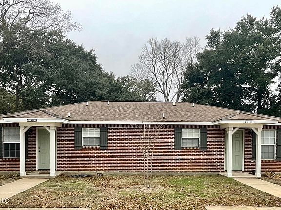 2nd image of 245 Palmetto Ln