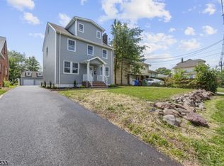 727 De Witt St, Linden, NJ 07036