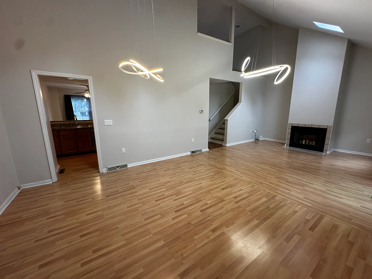 2 bed, 2.5 bath, 1803 sqft, $3,500 — Photo 4