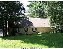 3rd image of 11 Laurel Hill Dr
