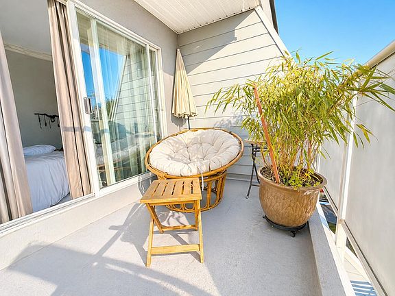 5th image of 1510 E 3rd Ave #3