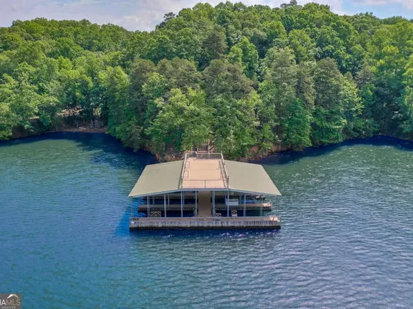 550 Bayberry Crossing Dr, Gainesville, GA 30501