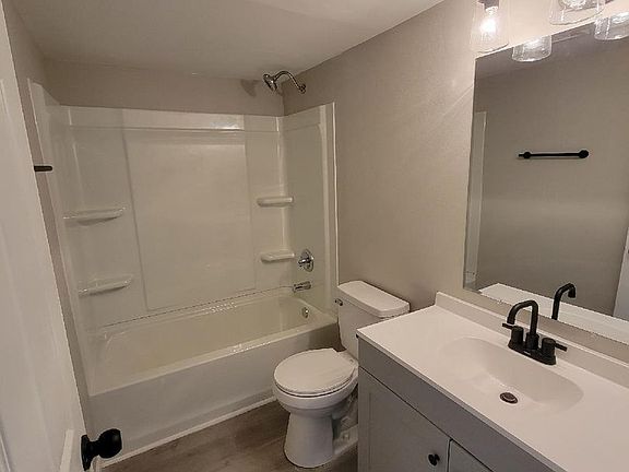 5th image of 5408 N Division St #3B-1BA