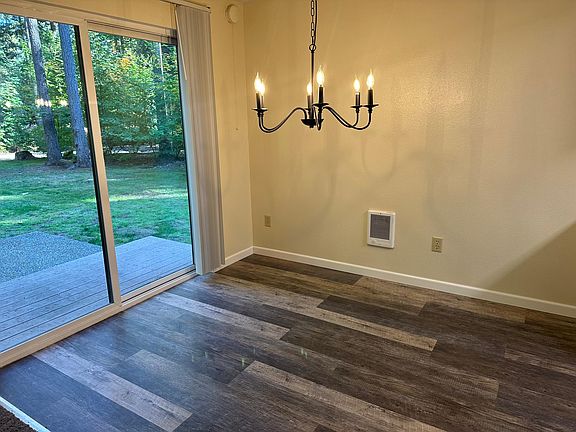 2nd image of 4929 Lovely Ln SE