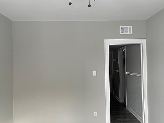 3rd image of 4234 W Thomas St #1