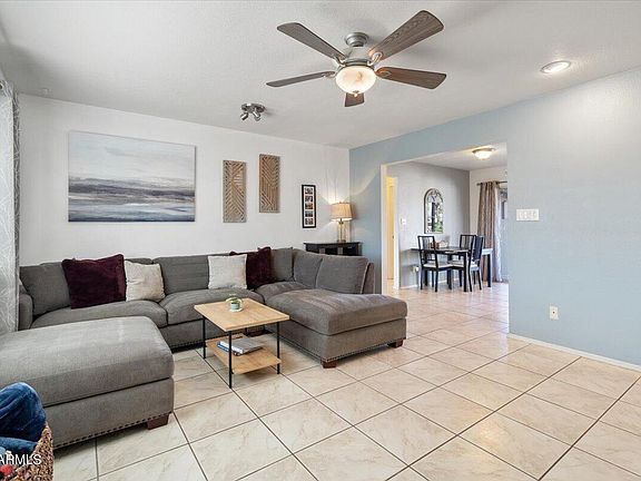 4th image of 1114 W Auburn Drive