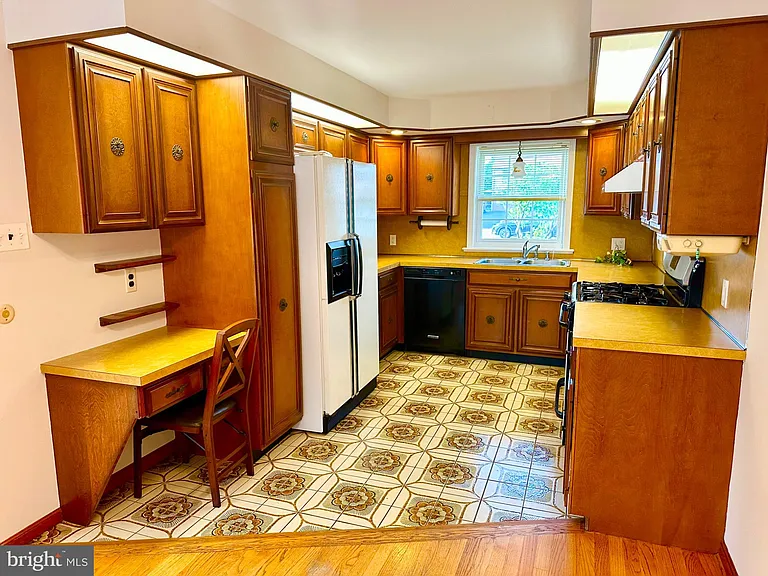 2432 W Chester Pike — Photo 18