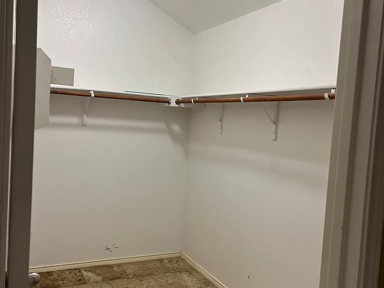 4409 Padre Ct — Photo 14