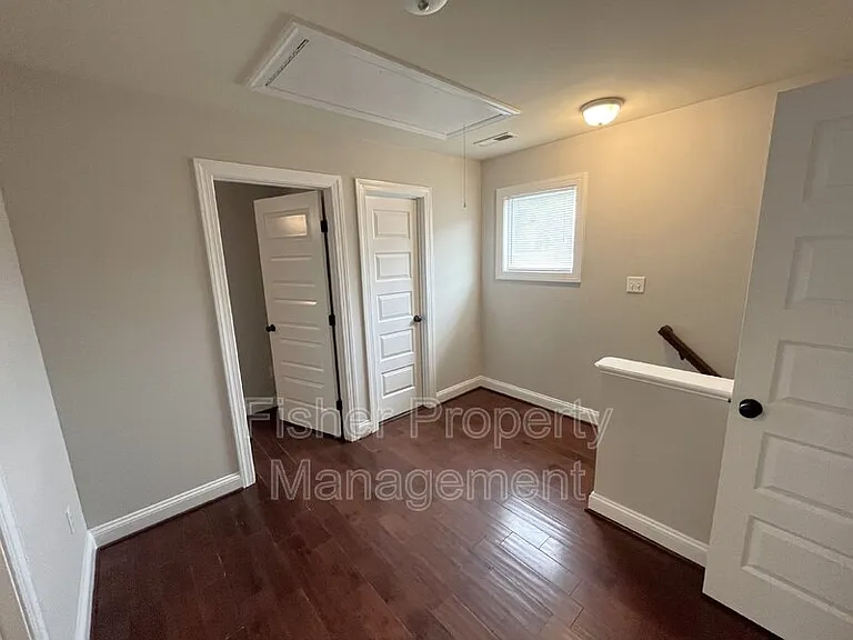 1411 Porter St #B — Photo 15