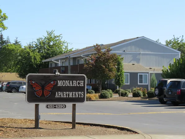 Monarch, 671 S 12th St #0, Lebanon, OR 97355