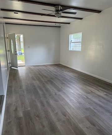 3rd image of 1713 Friar Rd