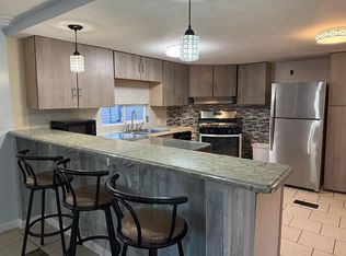 1703 S Chicago St Trailer 30, Joliet, IL 60436