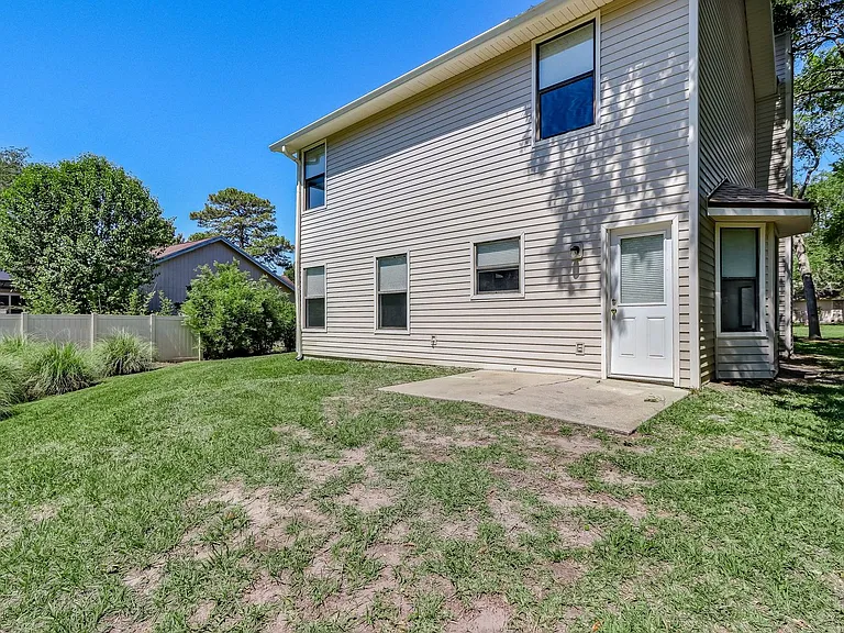 2406 Pirates Bay Dr — Photo 39