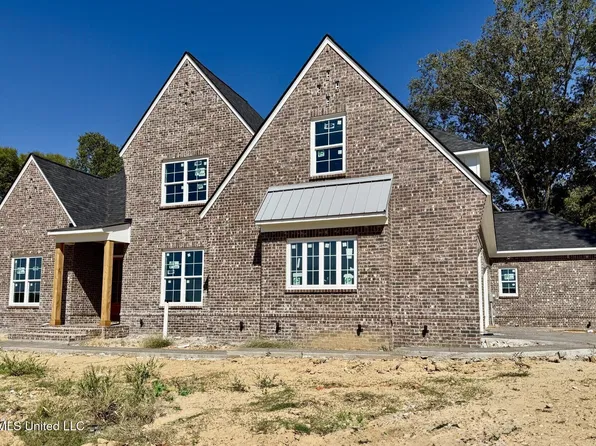 2412 Glenmore Cv, Hernando, MS 38632