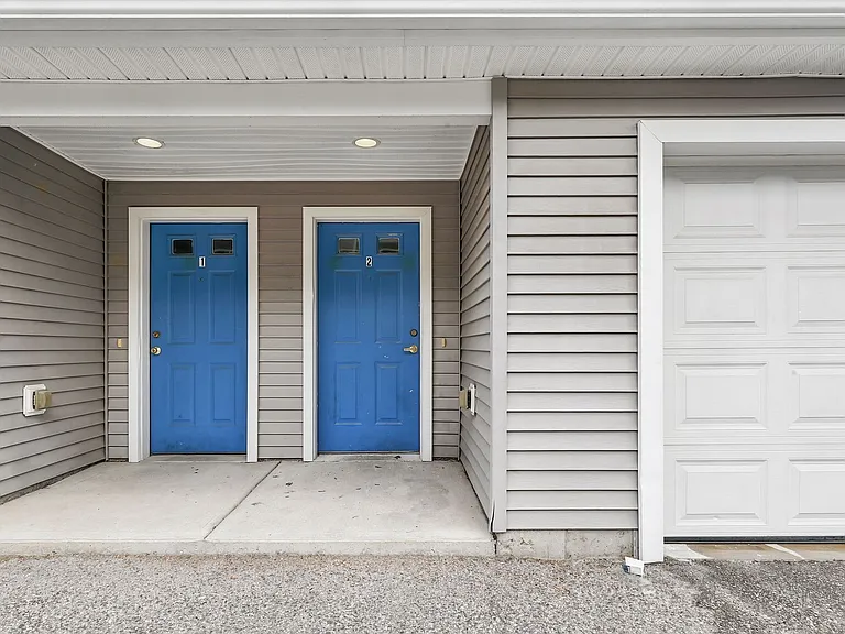 Chestnut Townhomes — Photo 34