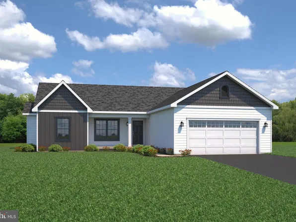 198 Haskell Dr, Martinsburg, WV 25404