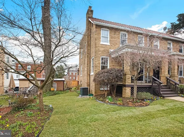 1015 Upshur St NE, Washington, DC 20017