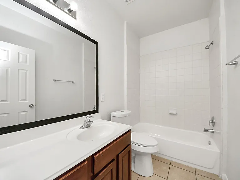 2412 Appian Way — Photo 7