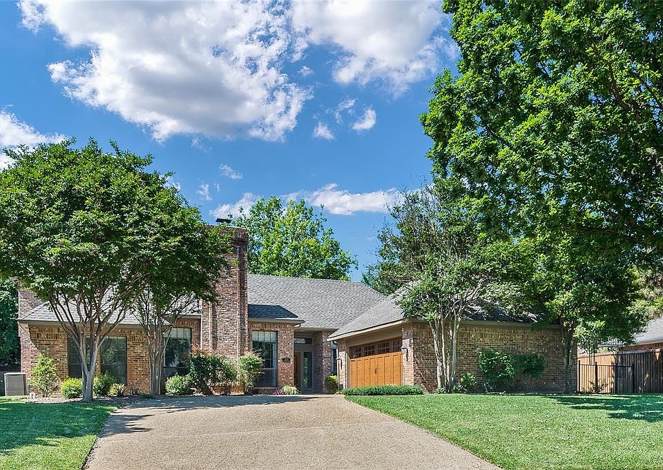 1st image of 2705 Chadbourne Dr