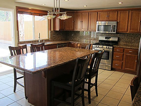 3rd image of 6550 Calle Pavana