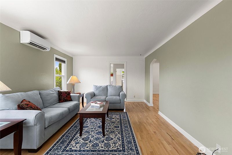 3rd image of 3640 W C Street