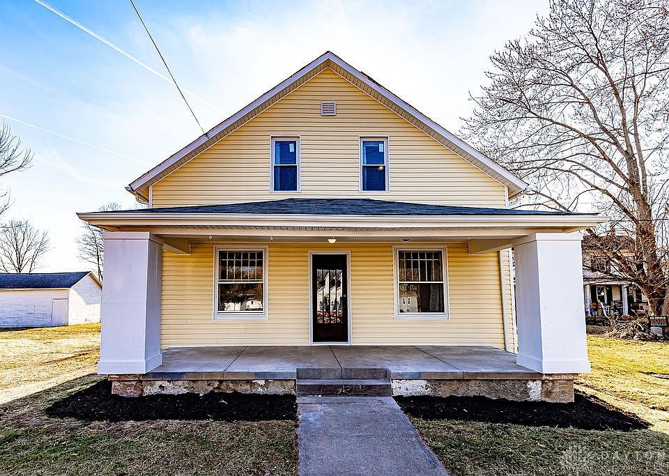 1st image of 119 Main St