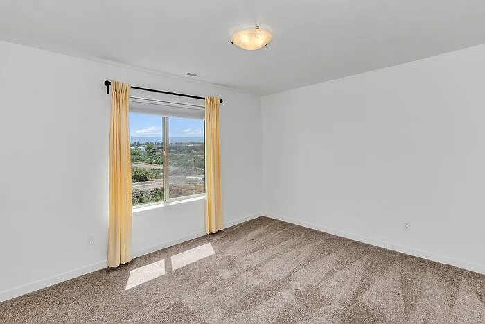 380 White River Dr — Photo 26