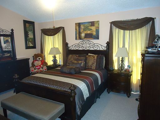 4th image of 5115 Violet Ln