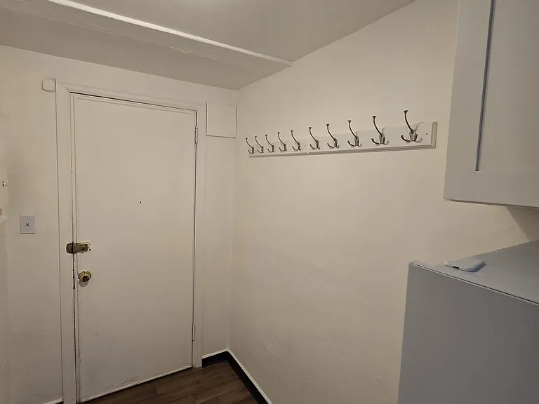 The Castle Apartments — Photo 12