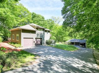 160 Lasky Rd, Beacon Falls, CT 06403