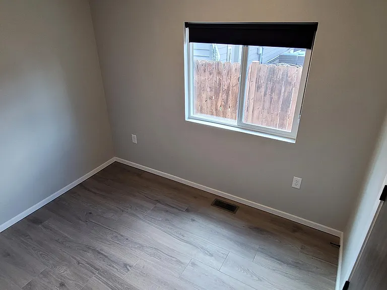 2222 Burlington Ave — Photo 6