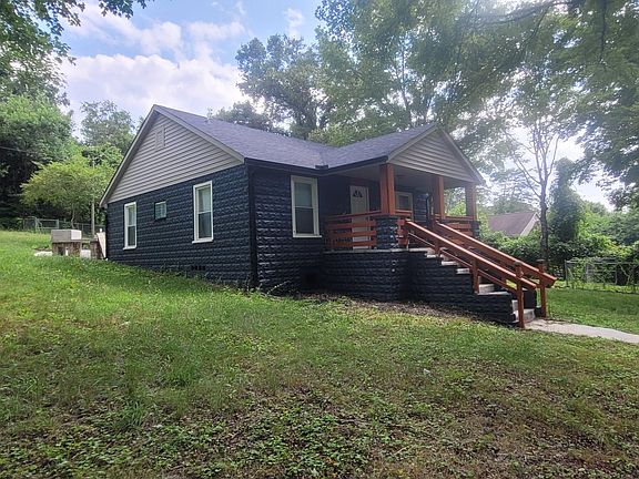 3rd image of 2912 Delrose Dr