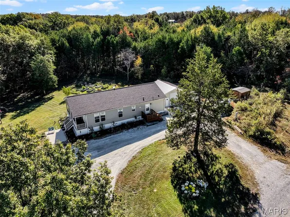 6 Cindy Dr, Luebbering, MO 63061