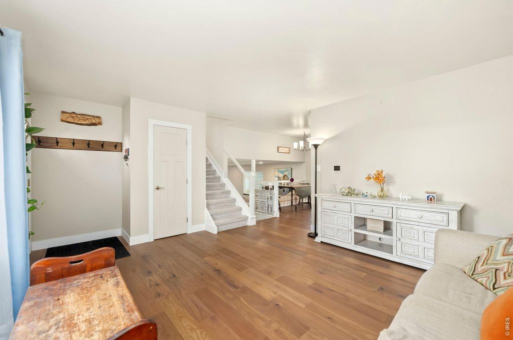 135 Sunflower Dr