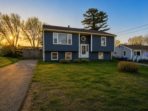 48 Irene St, New Bedford, MA 02745