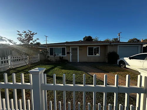 2613 W Olive Ave Photo 1