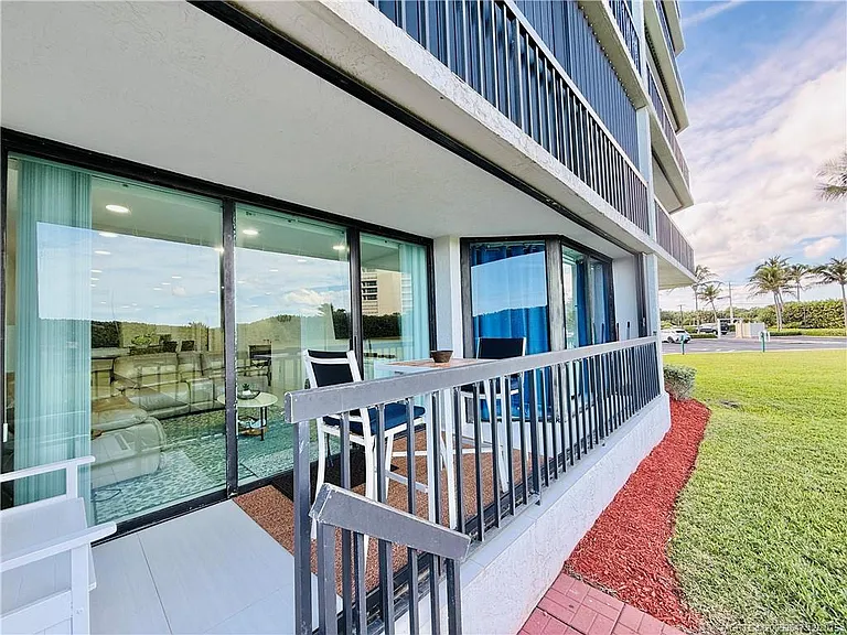 8800 S Ocean Dr #102 — Photo 37