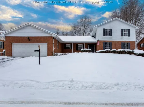 2208 Avinell Dr, Milton, WV 25541