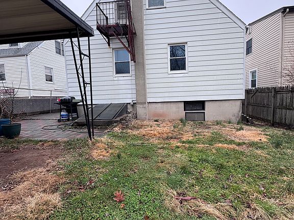 3rd image of 35 Berkley Blvd Unit 1 & 2