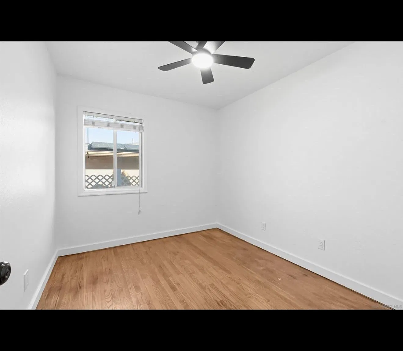 1 bed, 150 sqft, $900 — Photo 4