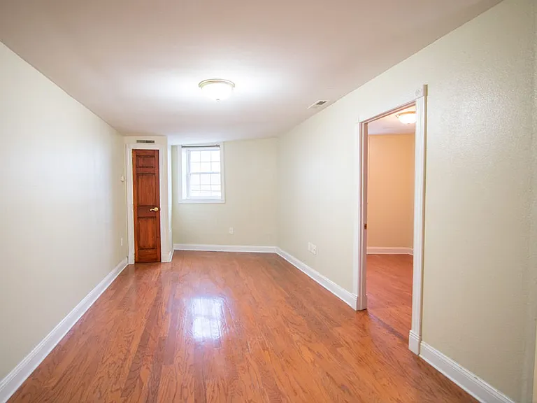 1124 E Passyunk Ave — Photo 38