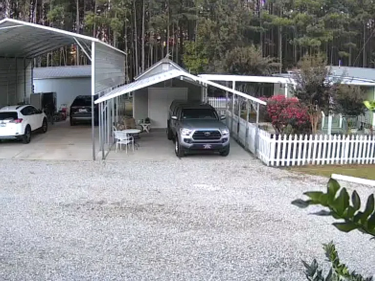 428 Reynolds Rd — Photo 1