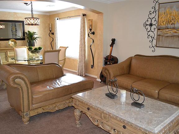 3rd image of 2531 Johnsbury Dr