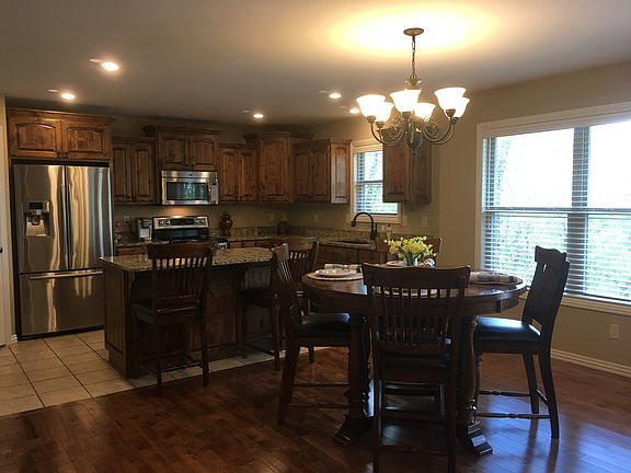 5th image of 291 N Ridge Pl